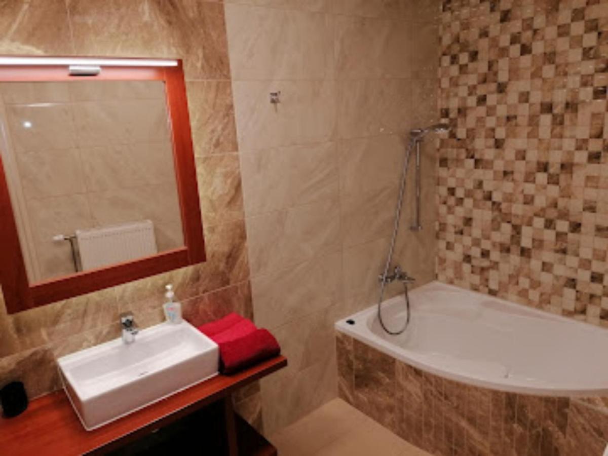 Staff Guest House Nyiregyhaza Ngoại thất bức ảnh