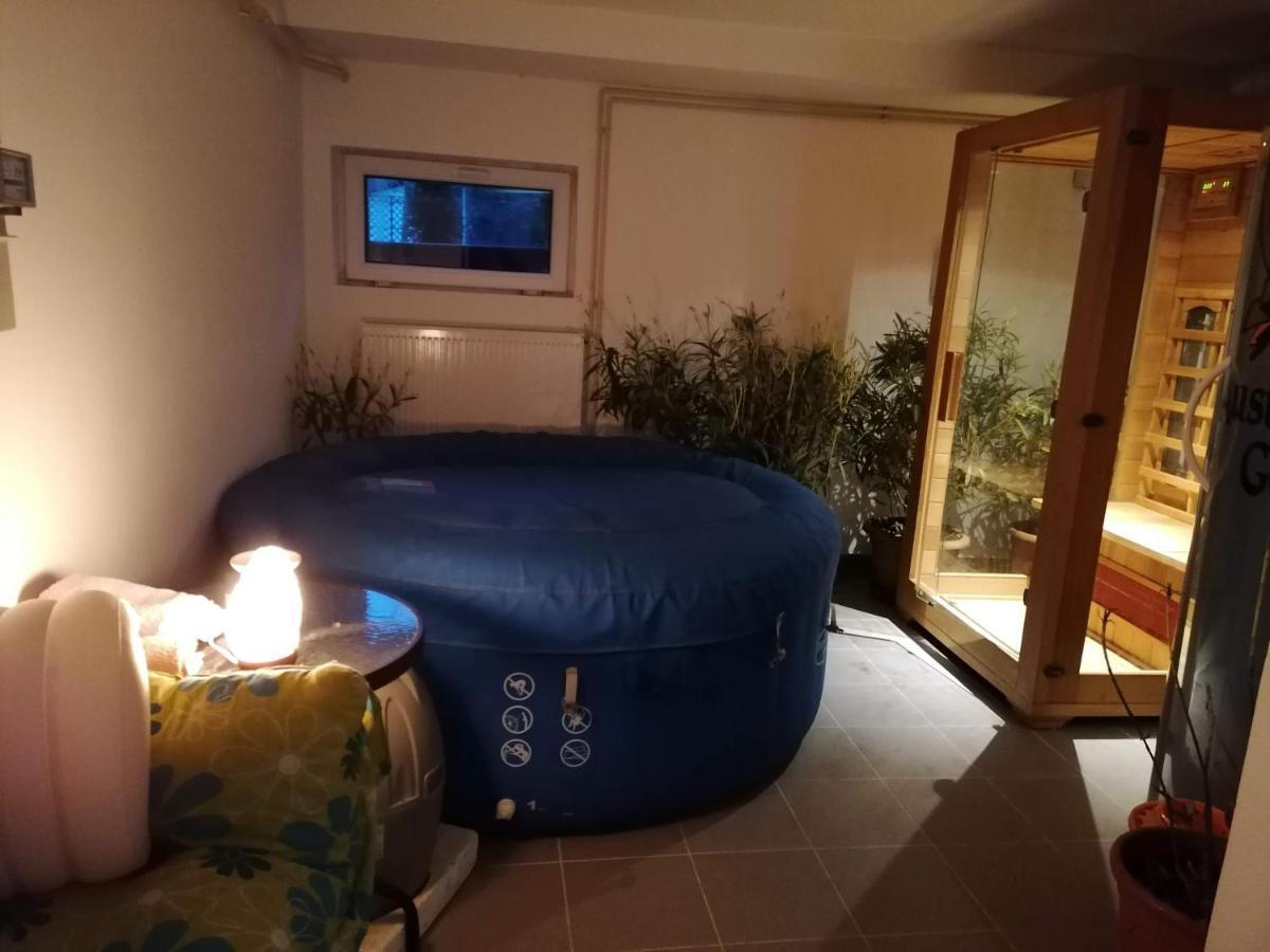 Staff Guest House Nyiregyhaza Ngoại thất bức ảnh
